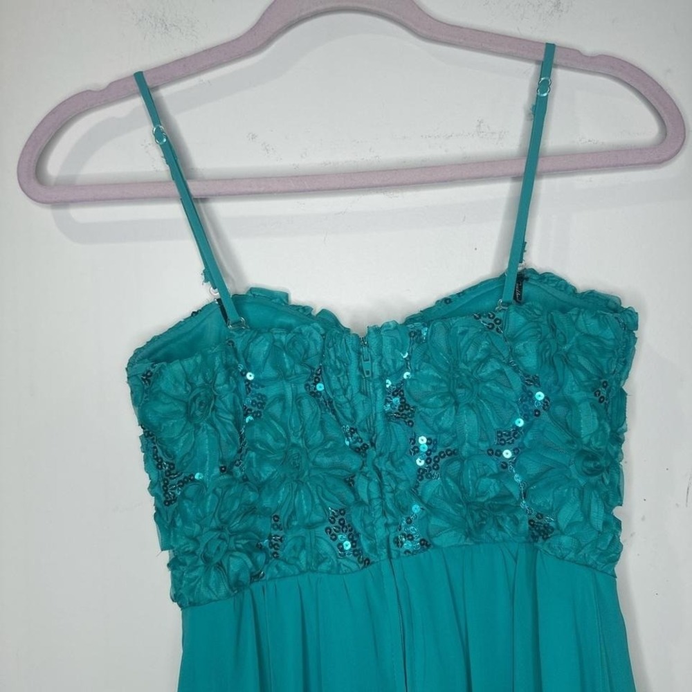 Y2K Fairy Whimsical Teal high low prom dress with sequins flower detail 5 Smal - Picture 4 of 8
